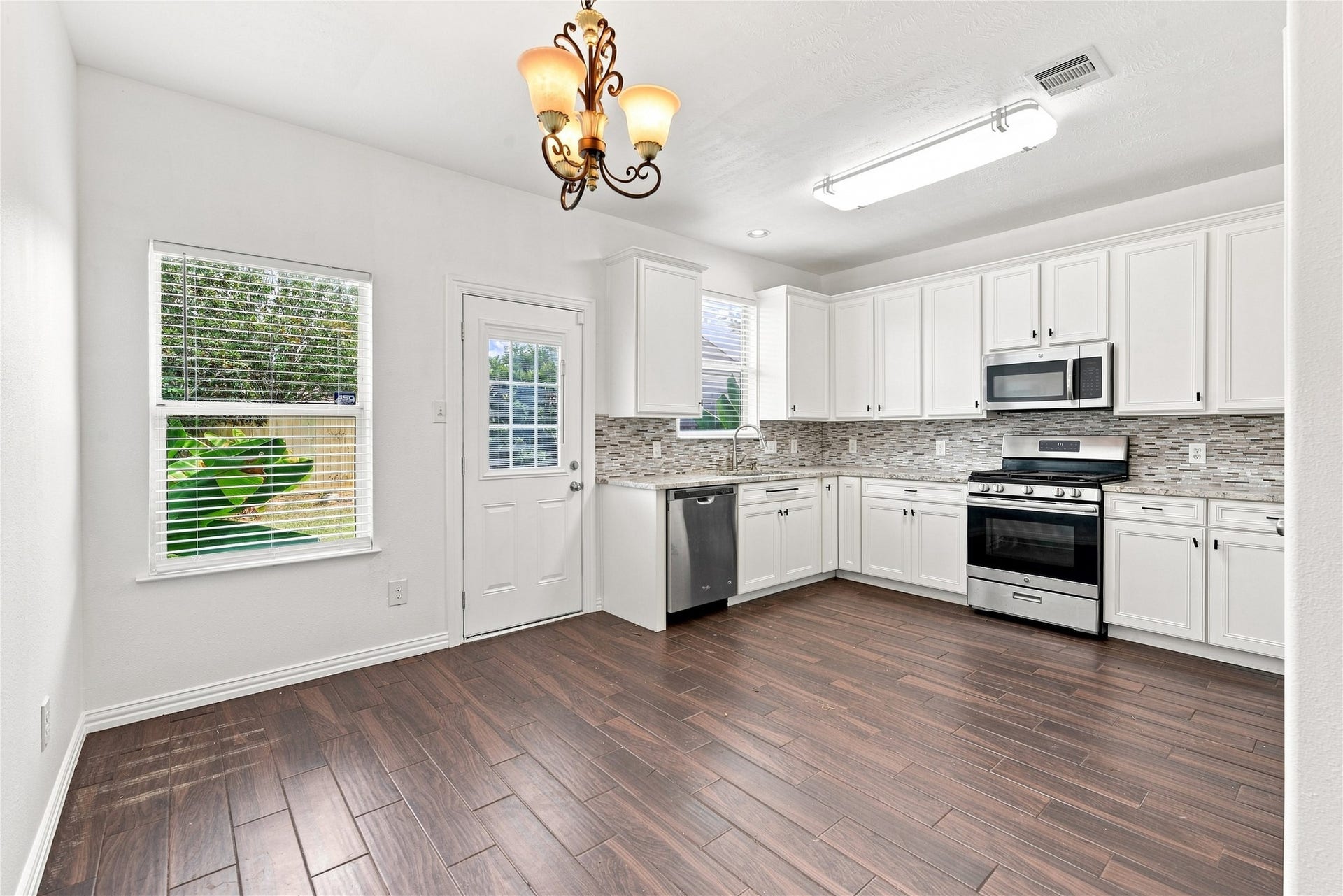 3719 Nichols Avenue, Dickinson, TX 77539 3719 Nichols Avenue, Dickinson, TX 77539