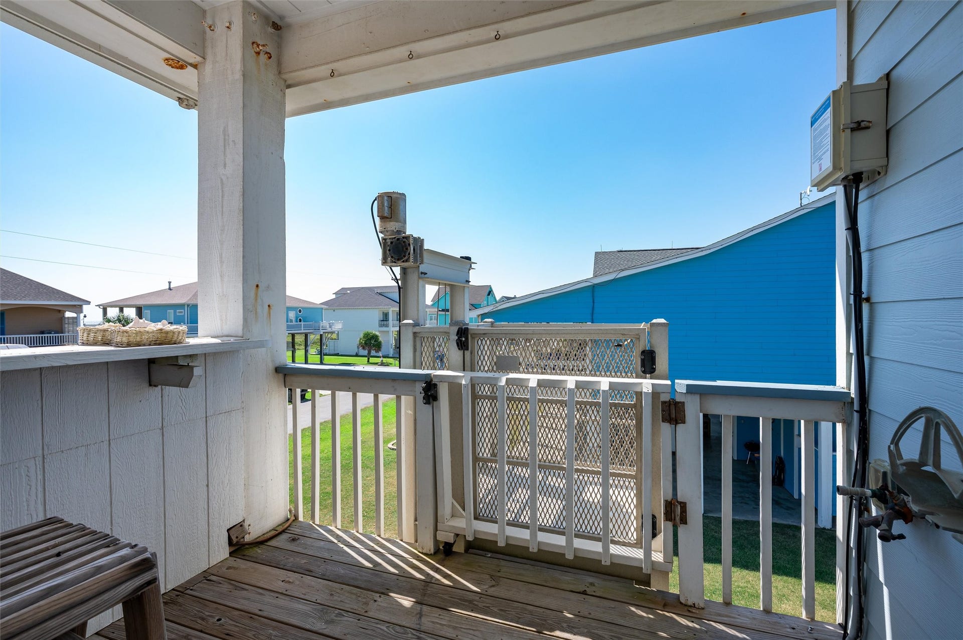 4017 Biscayne Beach Road, Port Bolivar, TX 77650