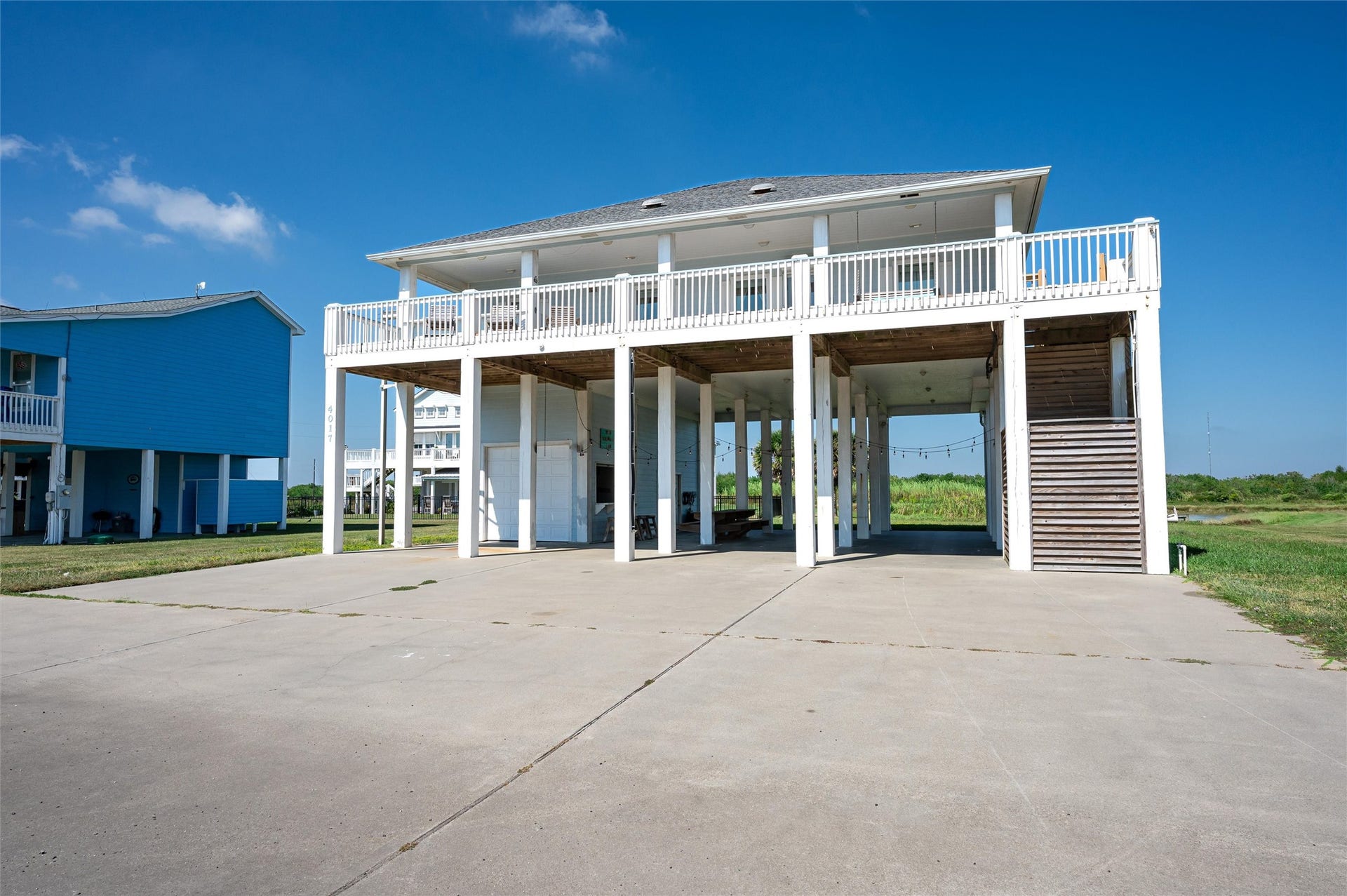 4017 Biscayne Beach Road, Port Bolivar, TX 77650