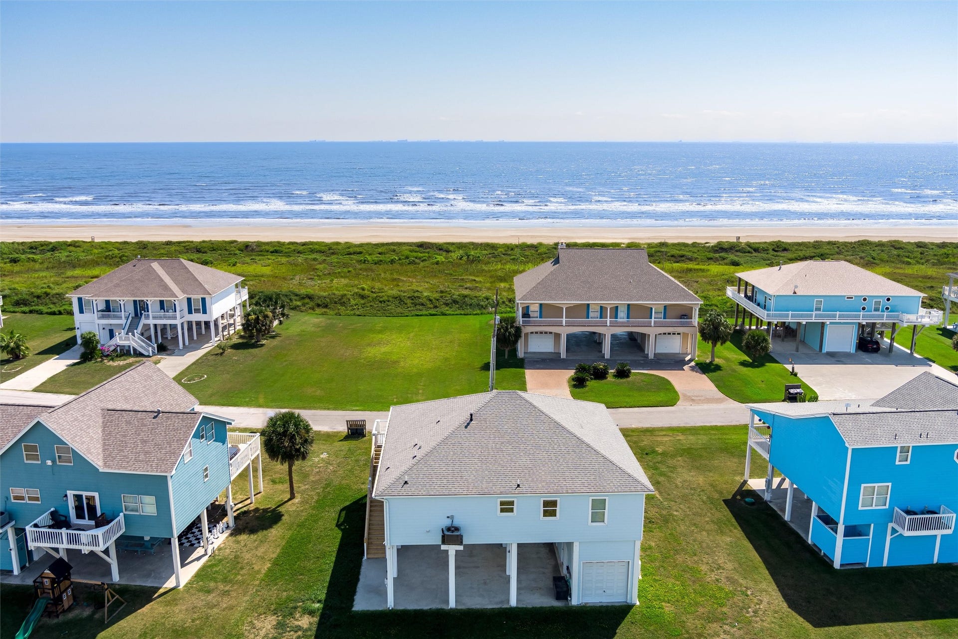 4017 Biscayne Beach Road, Port Bolivar, TX 77650