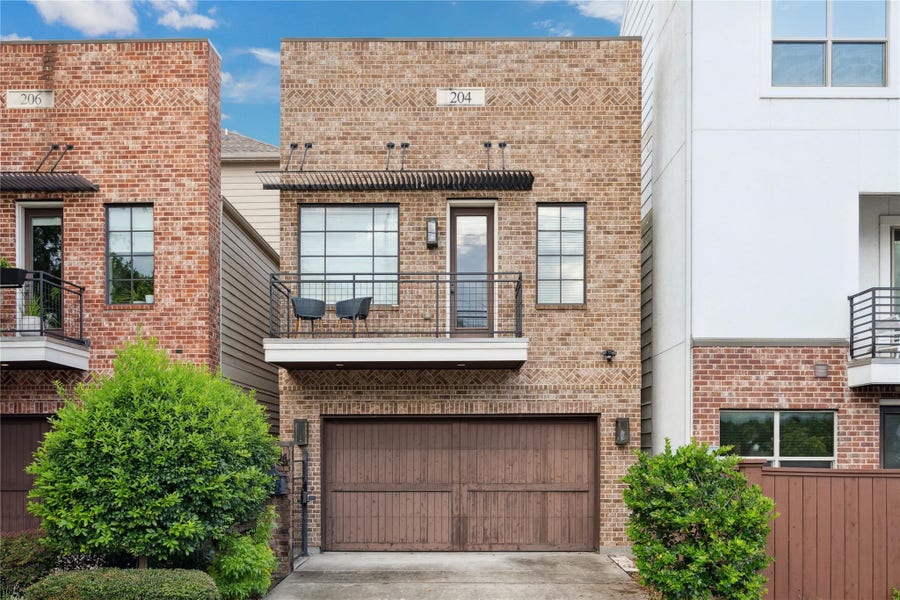 Property photo for 204 Knox Street, Houston, TX
