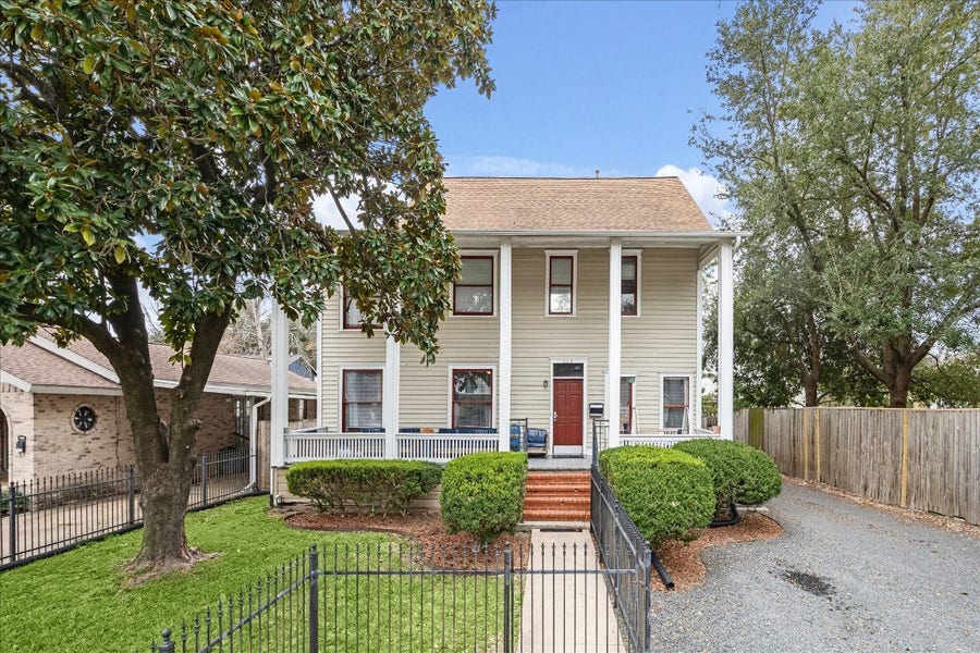 Property photo for 240 W 23rd Street, Houston, TX