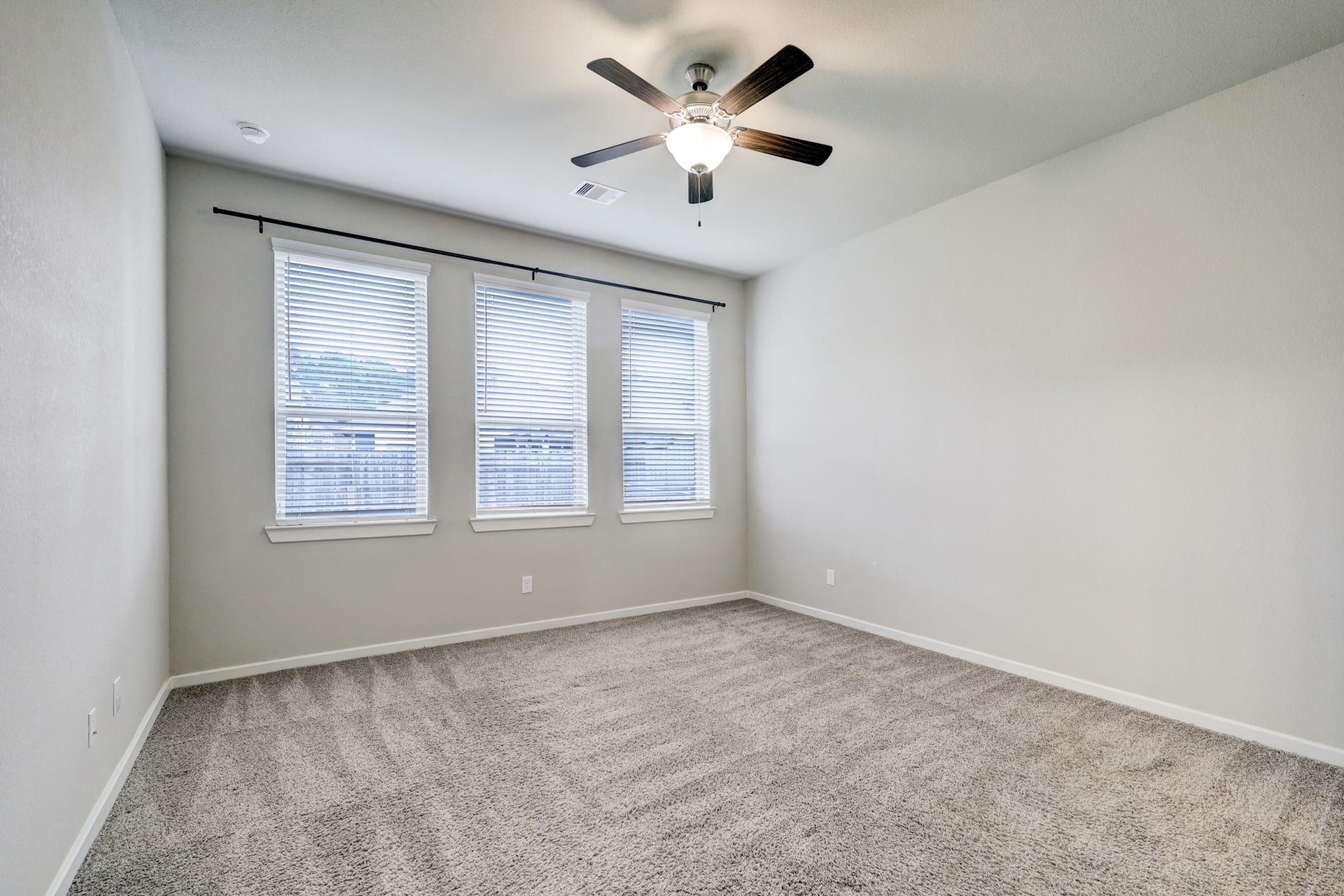 29821 Dovetail Bluff Lane, Spring, TX 77386 29821 Dovetail Bluff Lane, Spring, TX 77386