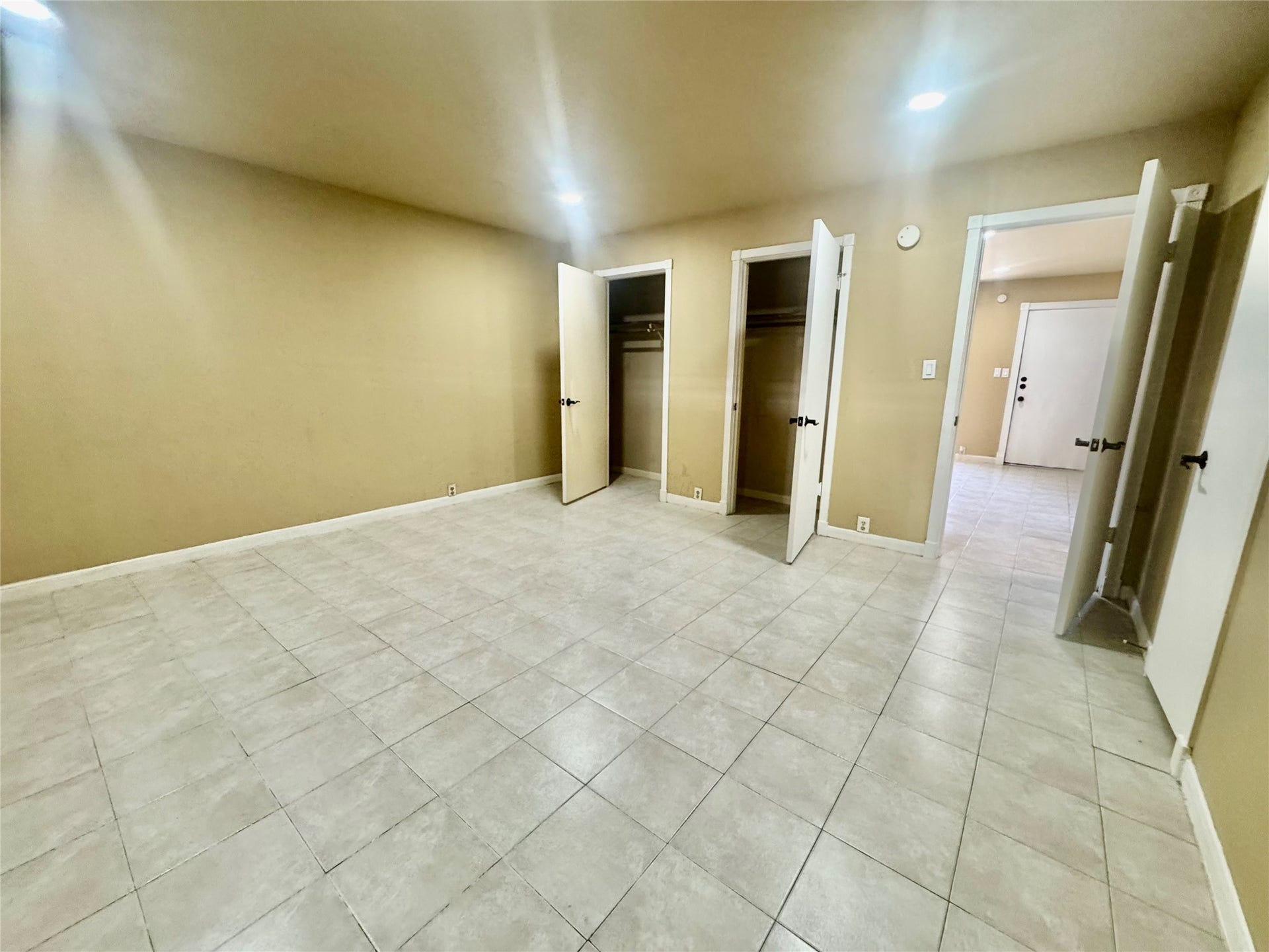 5353 Richmond Avenue, #4, Houston, TX 77056 5353 Richmond Avenue, #4, Houston, TX 77056