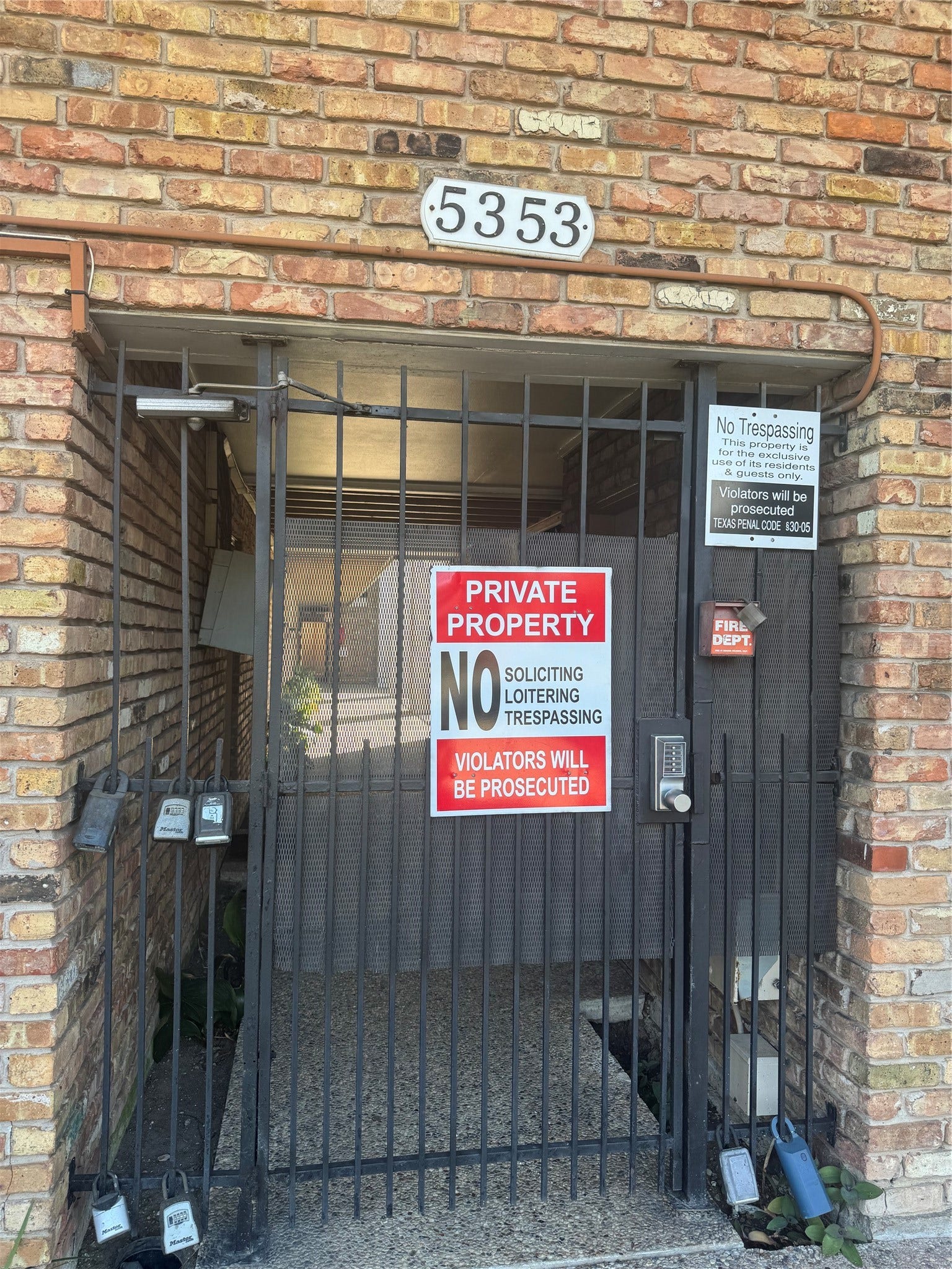 5353 Richmond Avenue, #4, Houston, TX 77056 5353 Richmond Avenue, #4, Houston, TX 77056