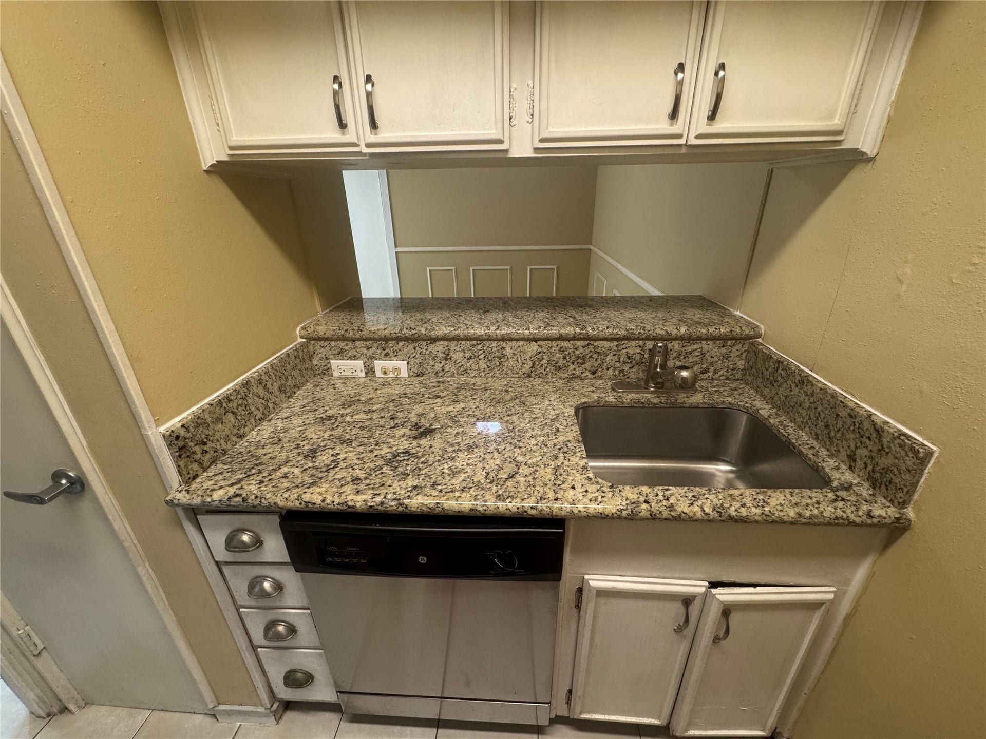 5353 Richmond Avenue, #4, Houston, TX 77056 5353 Richmond Avenue, #4, Houston, TX 77056
