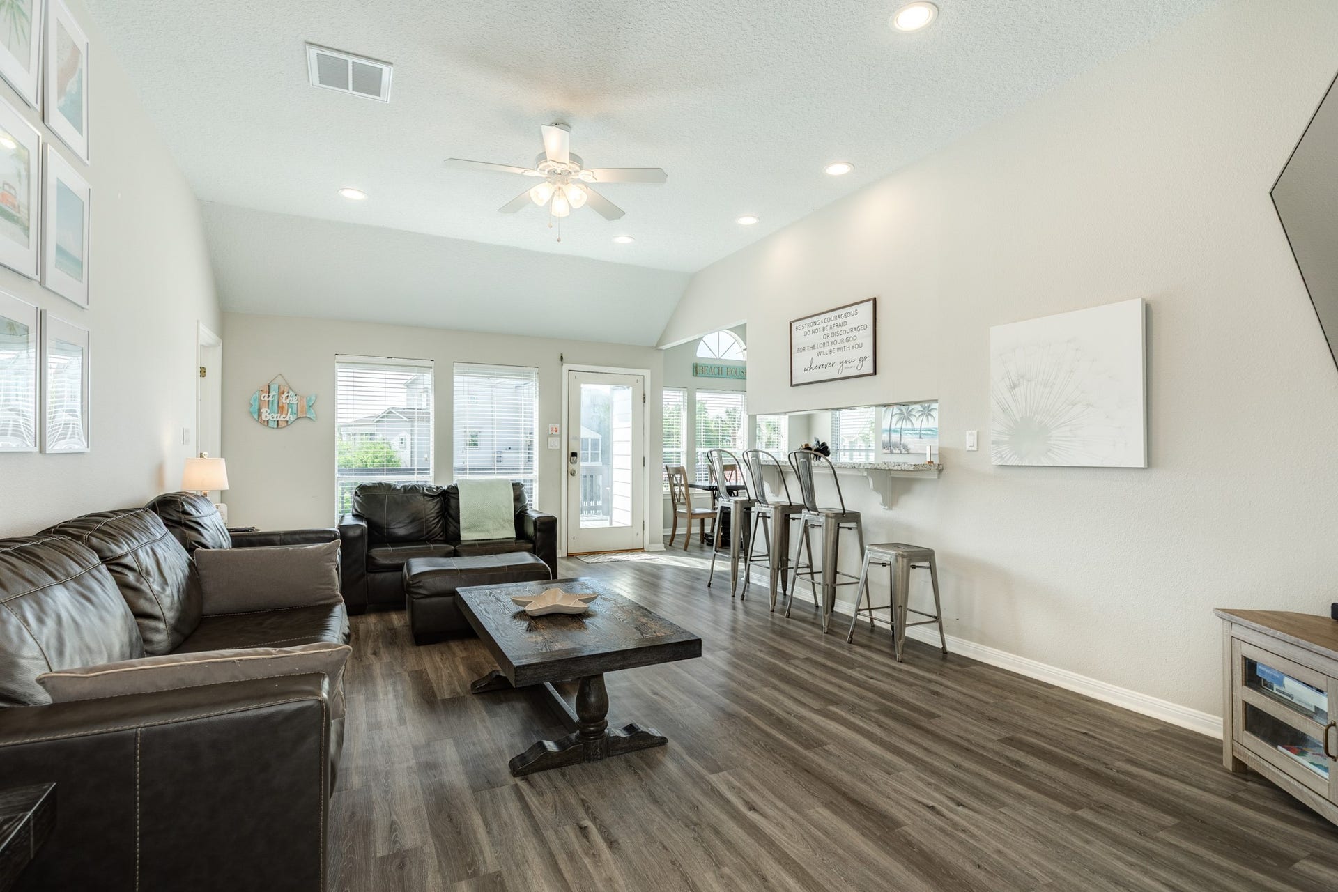 4003 Silver Reef, Galveston, TX 77554 4003 Silver Reef, Galveston, TX 77554