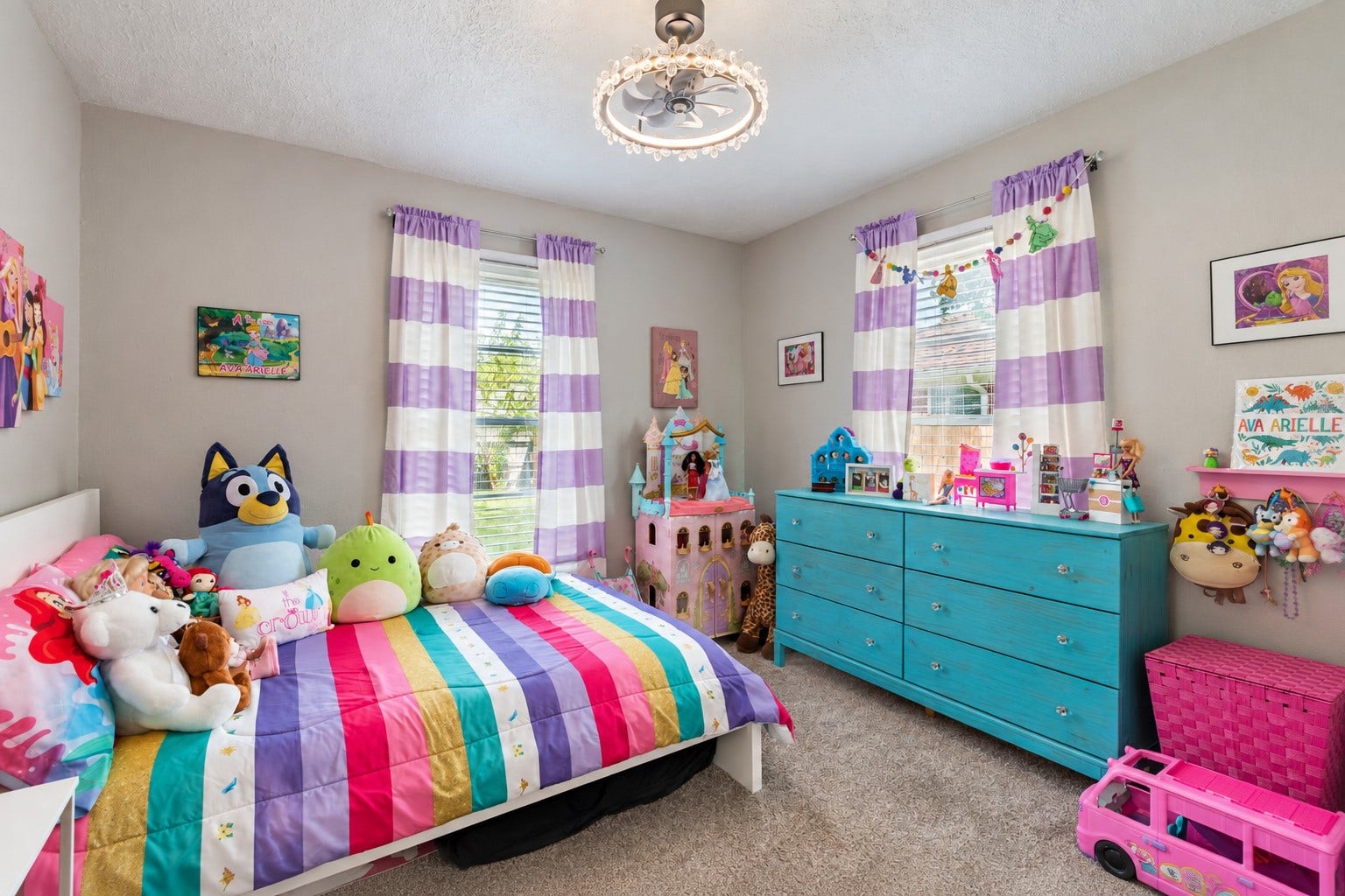 903 Willow Street, Pasadena, TX 77506 Bright and spacious bedroom