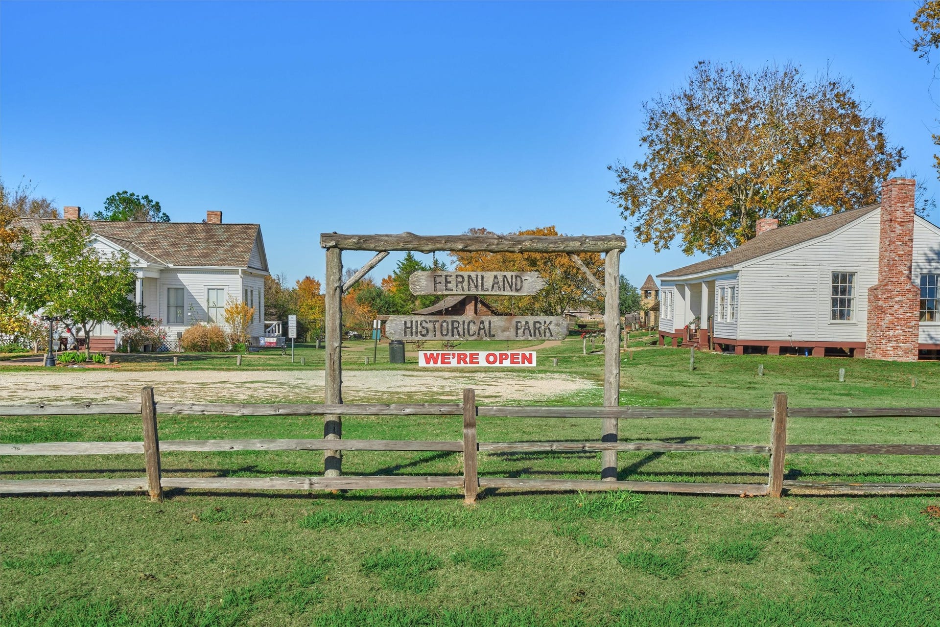 119 Bessie Price Owens Drive, Montgomery, TX 77356 The Fernland Historical Park is also within walking distance.