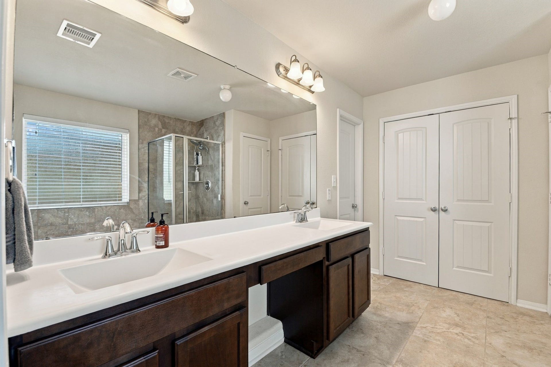 4205 Orchard Court, Pearland, TX 77584 4205 Orchard Court, Pearland, TX 77584