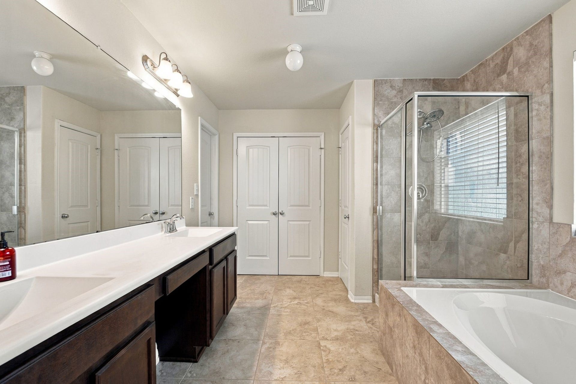 4205 Orchard Court, Pearland, TX 77584 4205 Orchard Court, Pearland, TX 77584