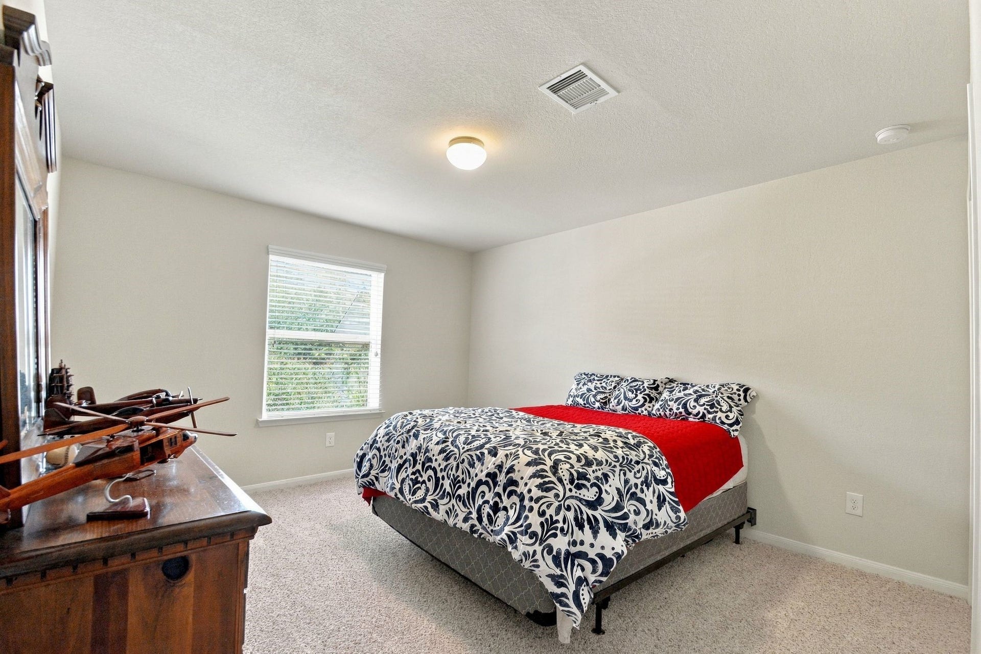 4205 Orchard Court, Pearland, TX 77584 4205 Orchard Court, Pearland, TX 77584