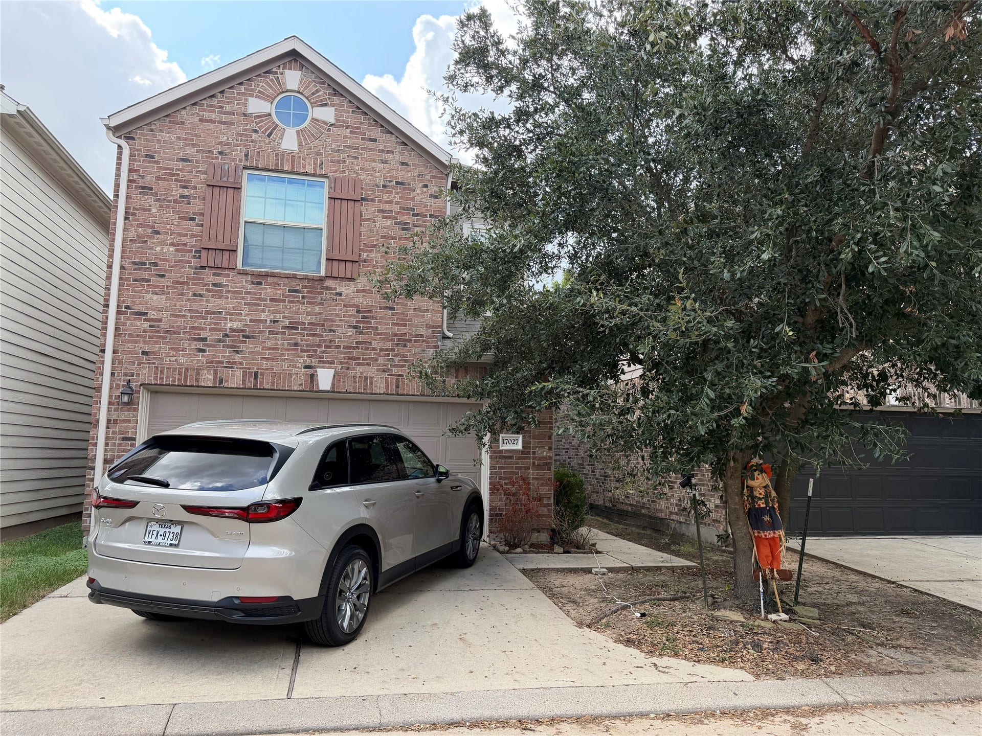 17027 Amarose Drive, Houston, TX 77090 17027 Amarose Drive, Houston, TX 77090