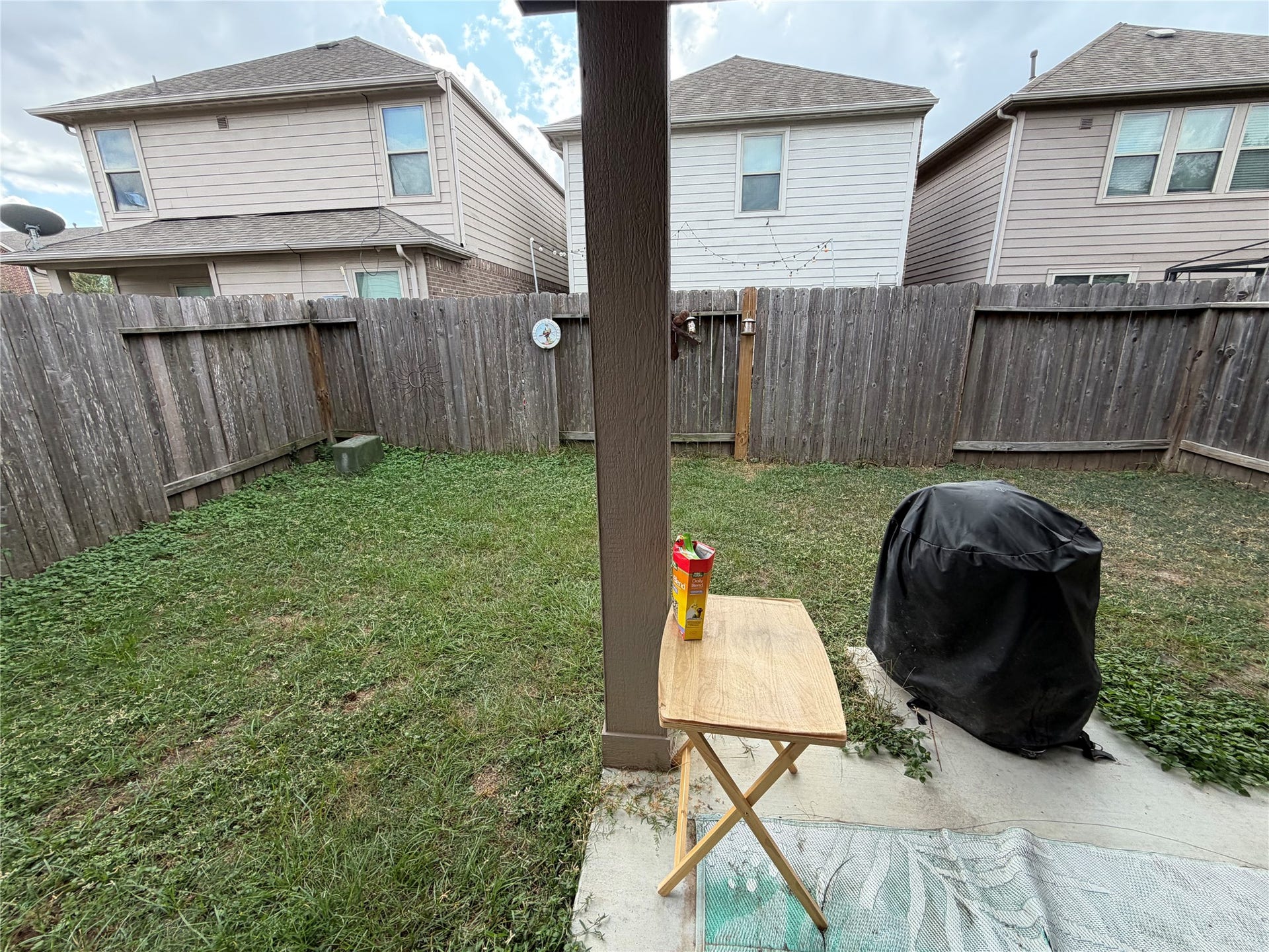 17027 Amarose Drive, Houston, TX 77090 17027 Amarose Drive, Houston, TX 77090