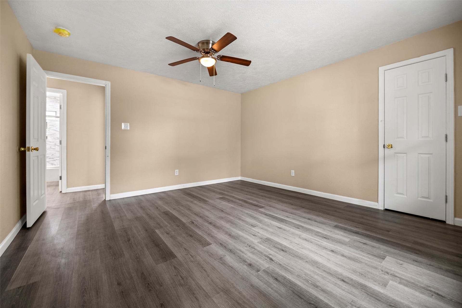 1608 Eastway Street, Galena Park, TX 77547 Second bedroom.