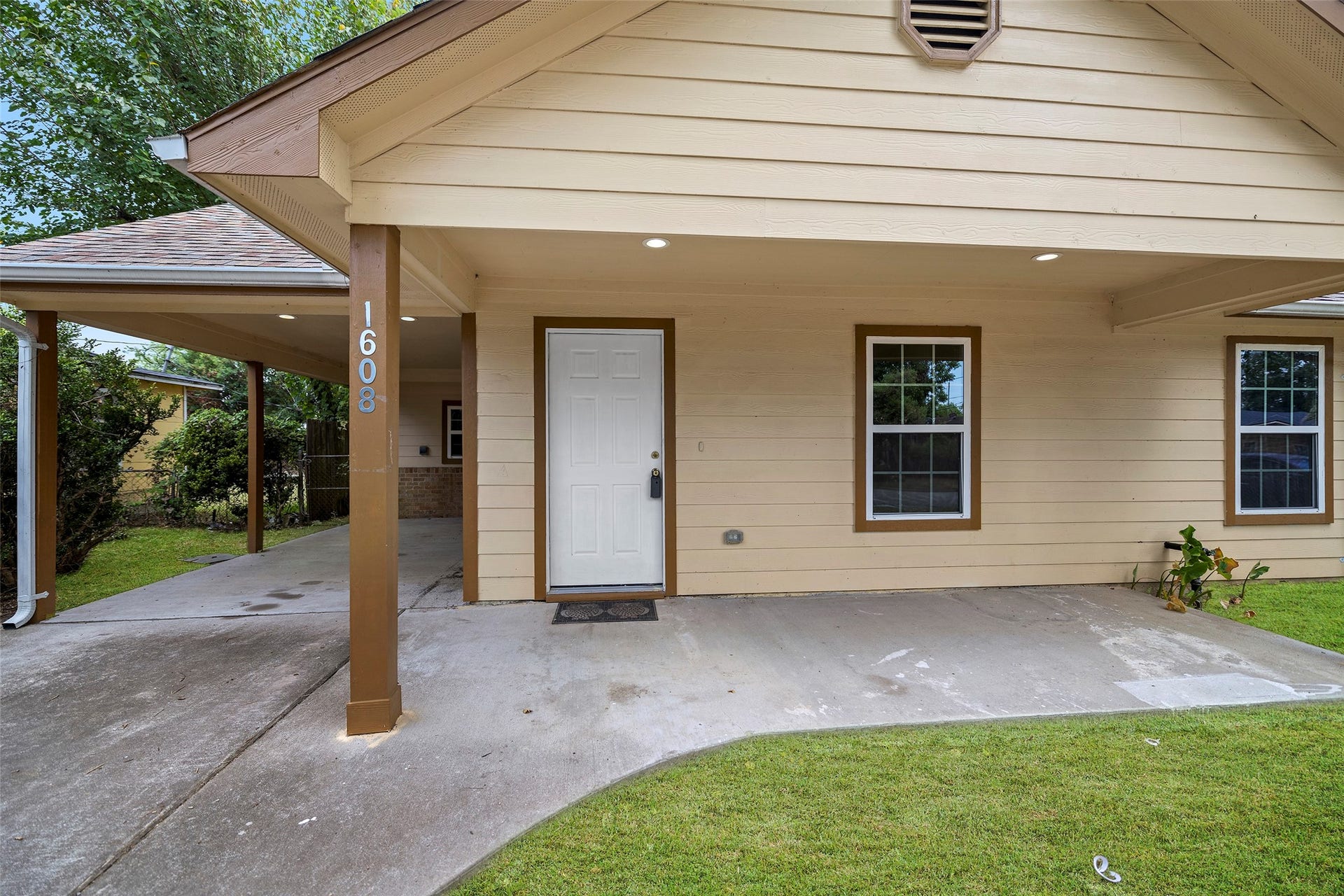 1608 Eastway Street, Galena Park, TX 77547 1608 Eastway Street, Galena Park, TX 77547