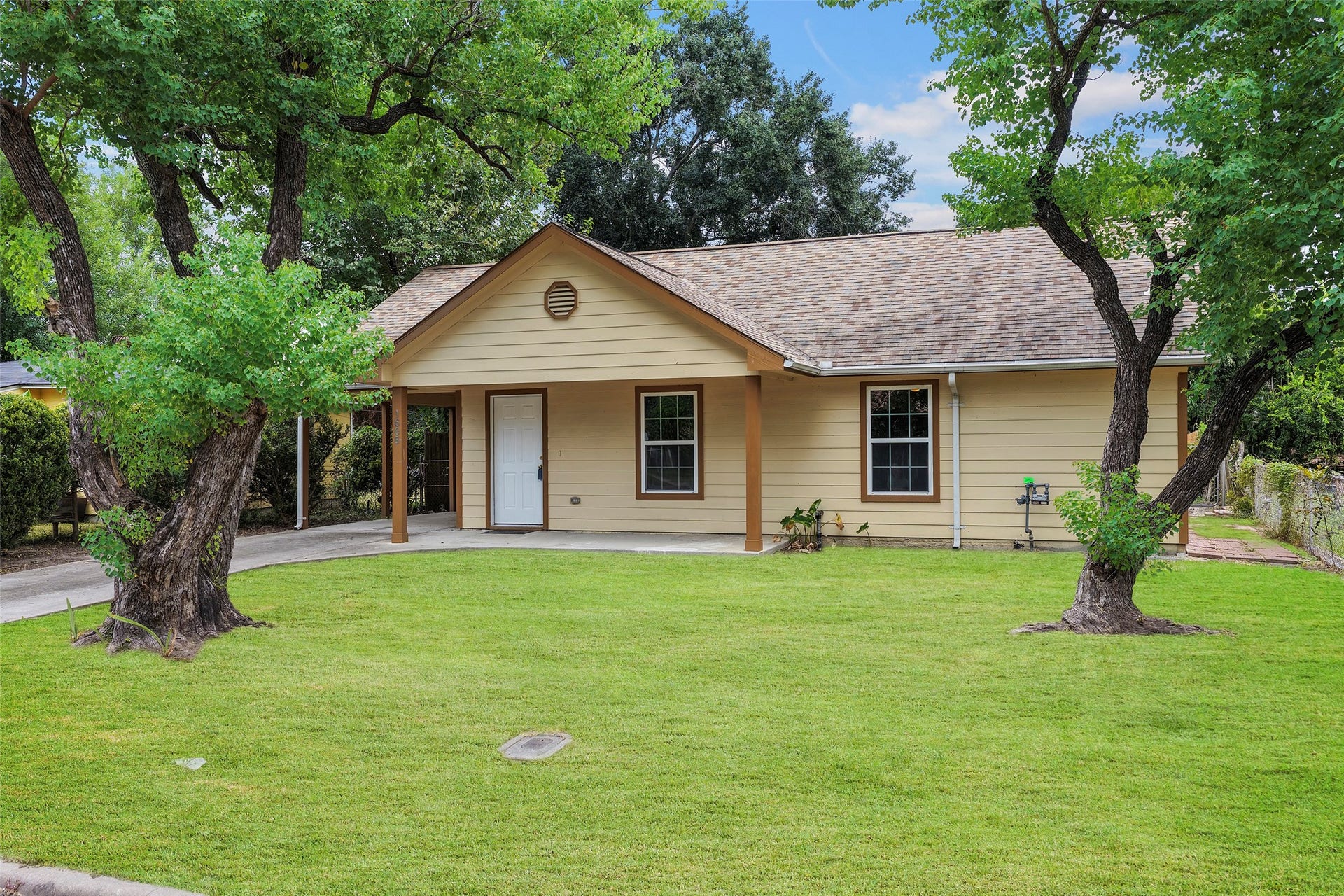 1608 Eastway Street, Galena Park, TX 77547 1608 Eastway Street, Galena Park, TX 77547