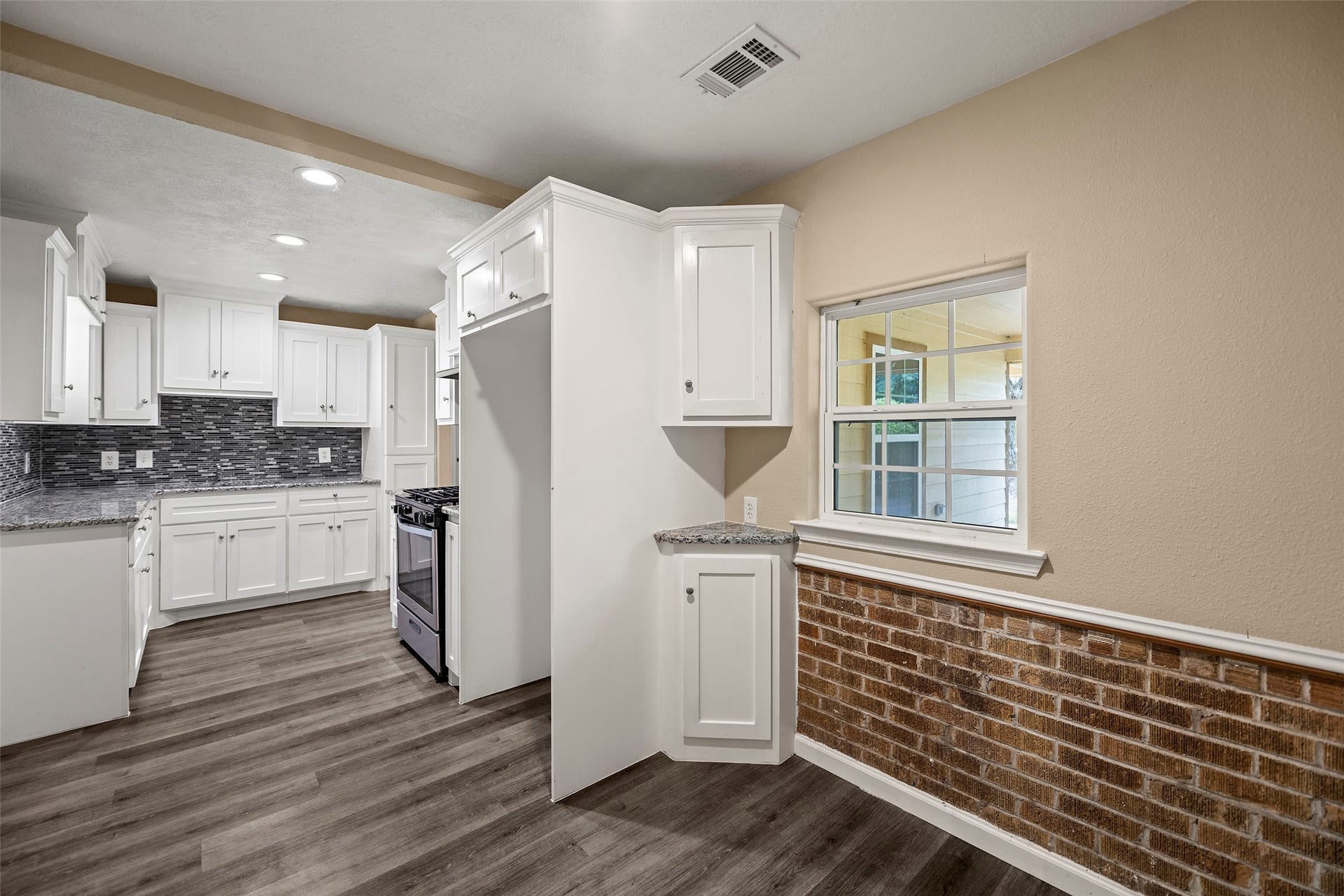 1608 Eastway Street, Galena Park, TX 77547 Kitchen