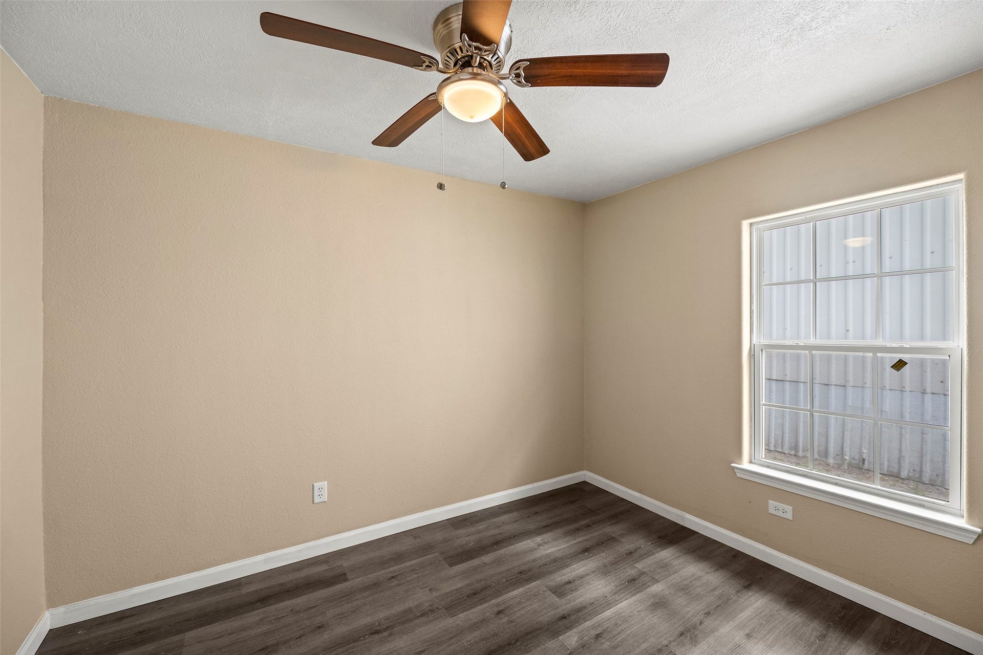 1608 Eastway Street, Galena Park, TX 77547 Third bedroom.