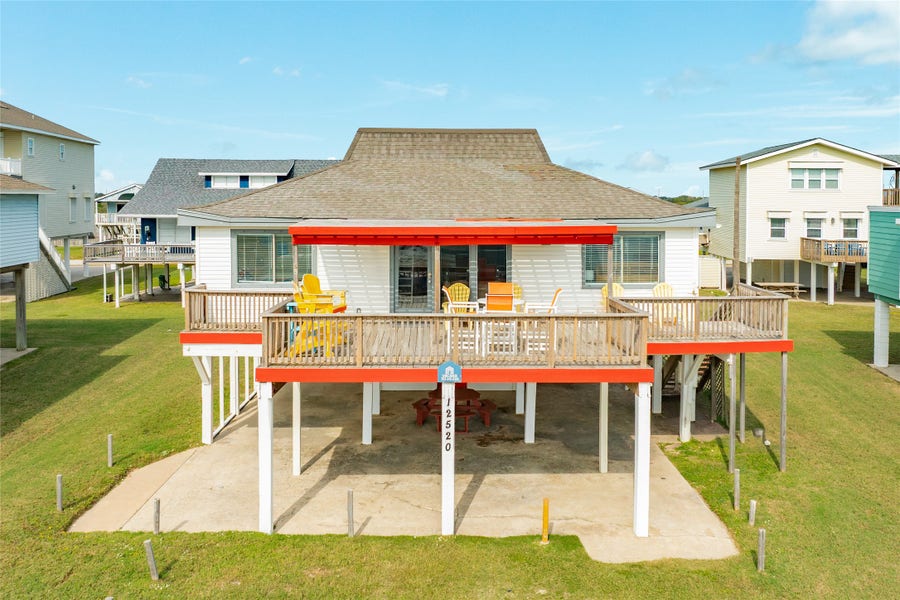 Property photo for 12520 E Buena Vista Drive, Galveston, TX