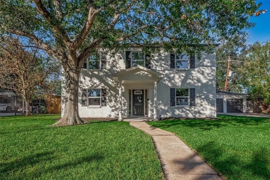 Property photo for 2414 Walnut Bend Lane, Houston, TX