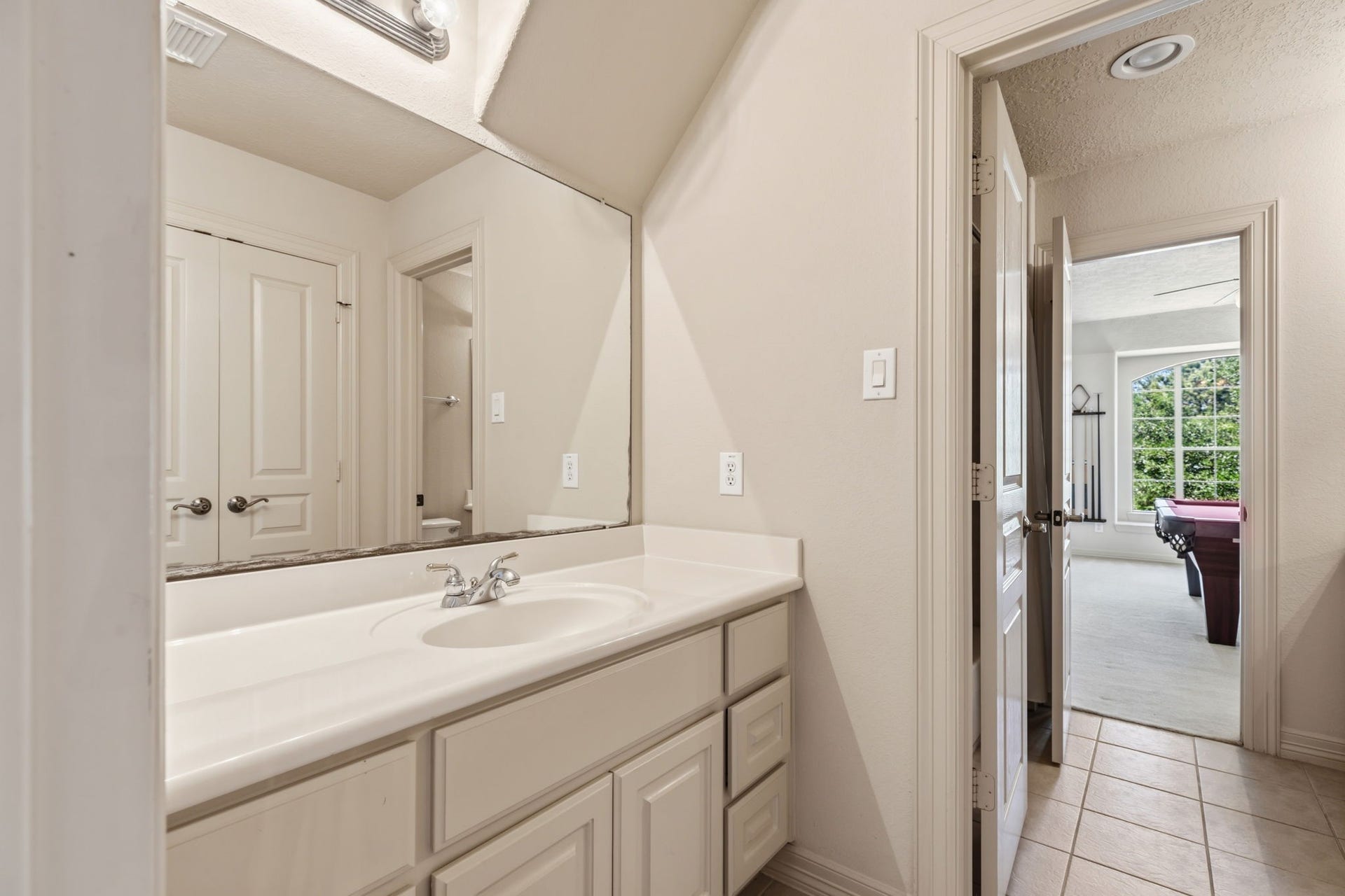 8411 Middle Canyon Road, Katy, TX 77494 8411 Middle Canyon Road, Katy, TX 77494