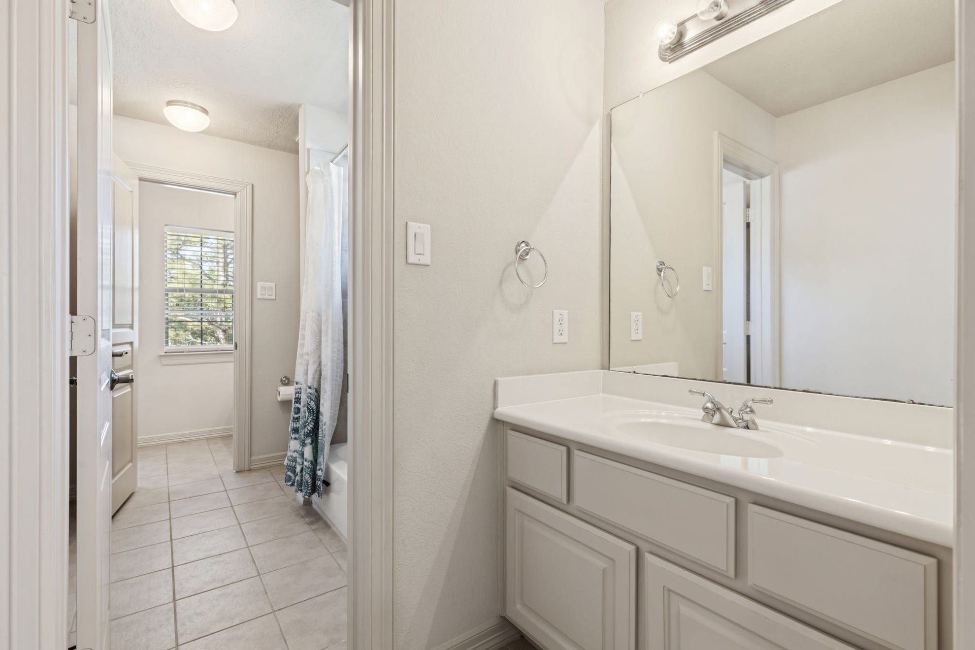 8411 Middle Canyon Road, Katy, TX 77494 8411 Middle Canyon Road, Katy, TX 77494