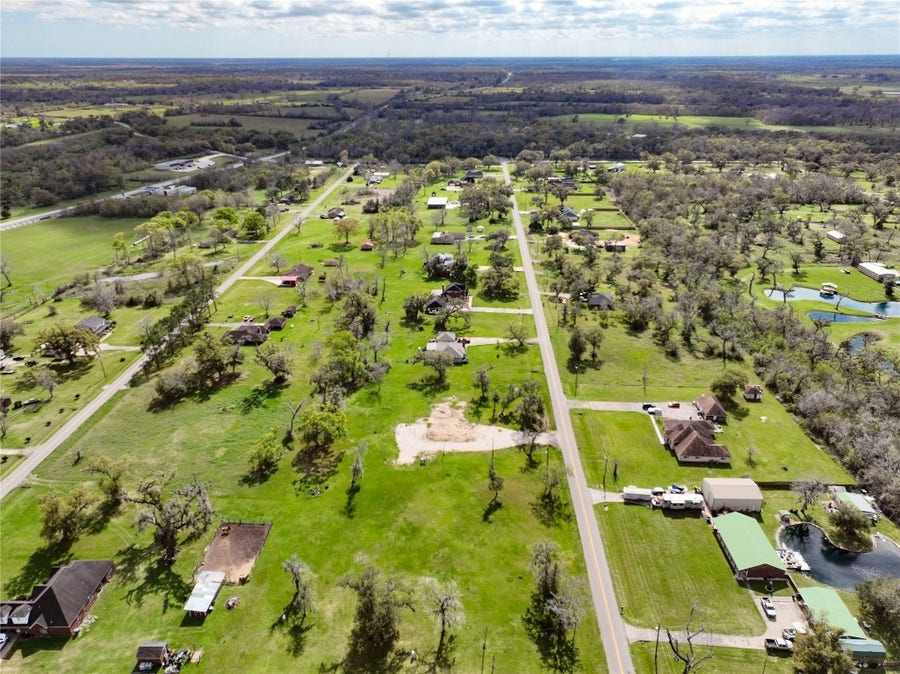 Property photo for 5718 County Road 707, Brazoria, TX