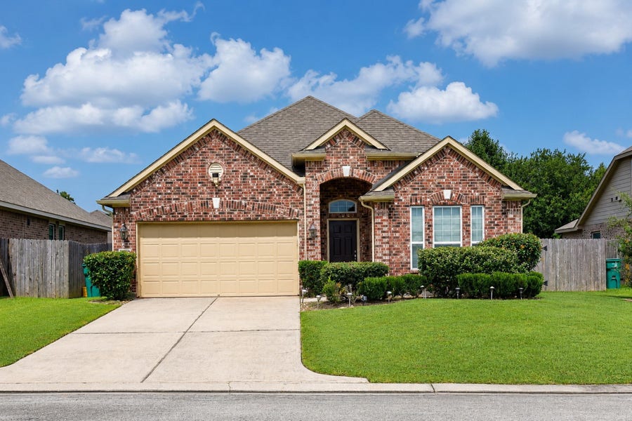 Property photo for 2232 Ivy Wall Drive, Conroe, TX