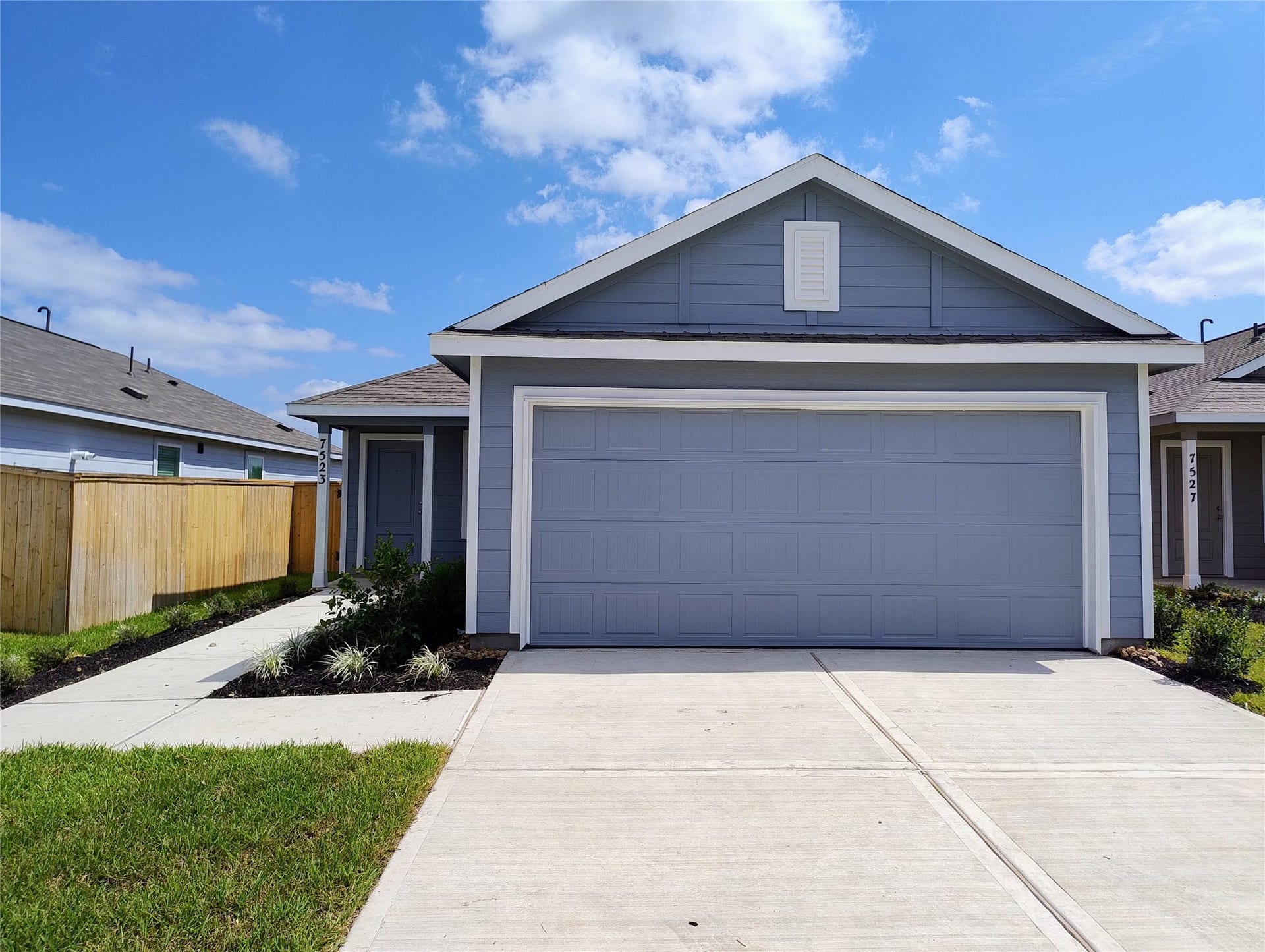 7523 Madrid Manor, Richmond, TX 77469