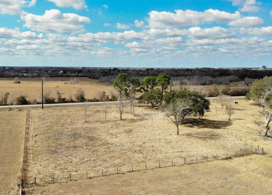 Property photo for 11719 Pursley Boulevard, Iowa Colony, TX