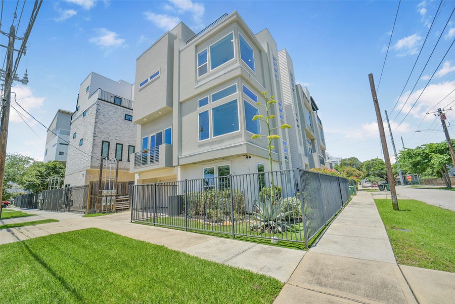 Property photo for 1703 White Street, Houston, TX