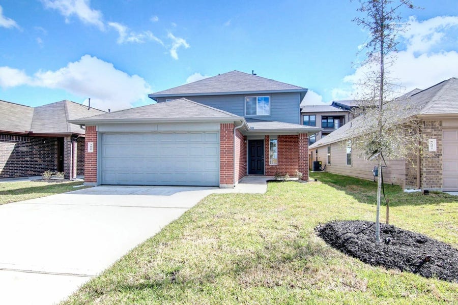 Property photo for 5606 Plantation Forest Drive, Katy, TX