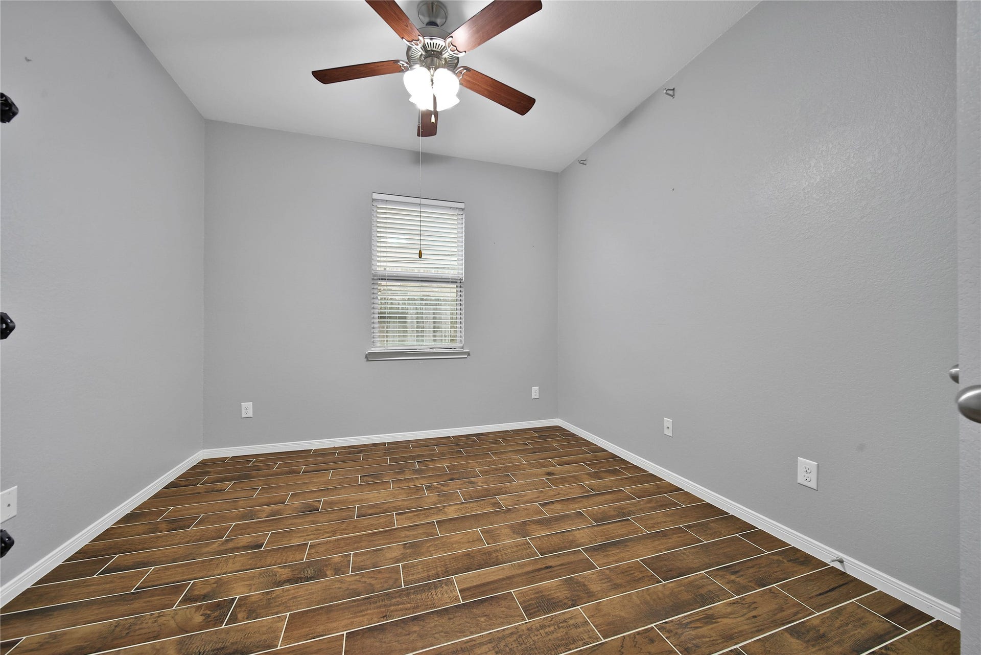 5511 Claymore Meadow Lane, Spring, TX 77389 5511 Claymore Meadow Lane, Spring, TX 77389