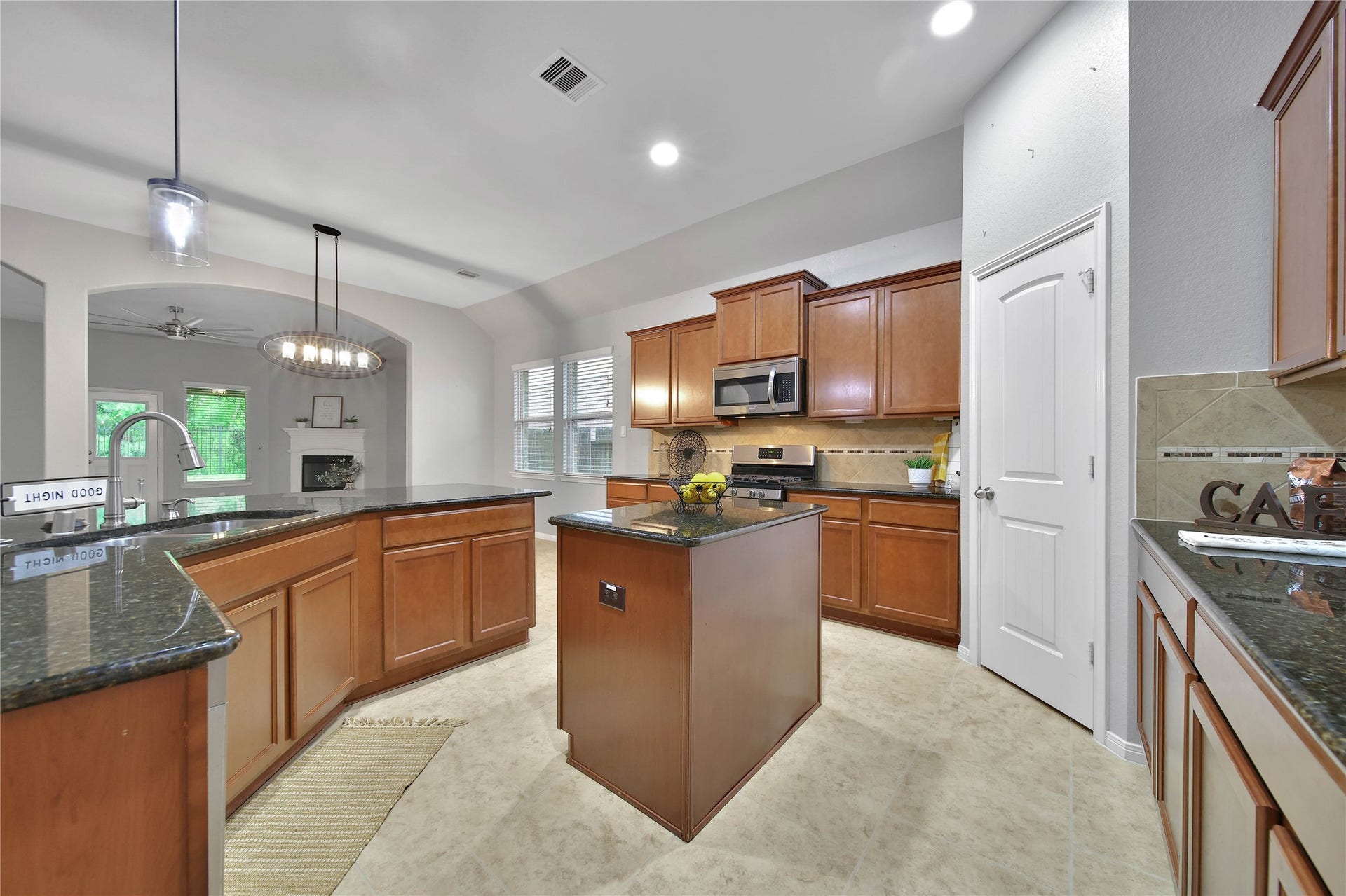 5511 Claymore Meadow Lane, Spring, TX 77389 5511 Claymore Meadow Lane, Spring, TX 77389
