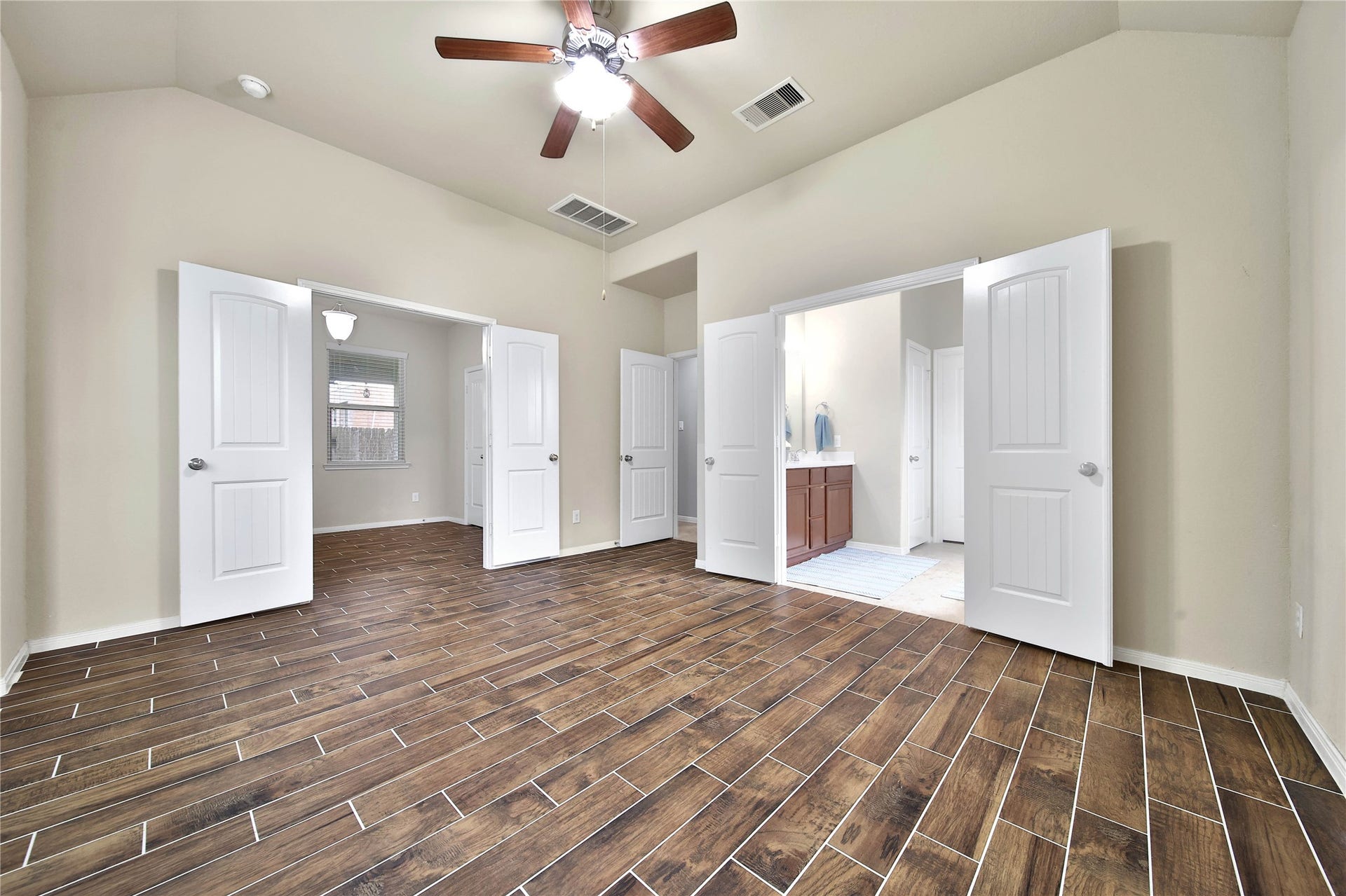 5511 Claymore Meadow Lane, Spring, TX 77389 5511 Claymore Meadow Lane, Spring, TX 77389