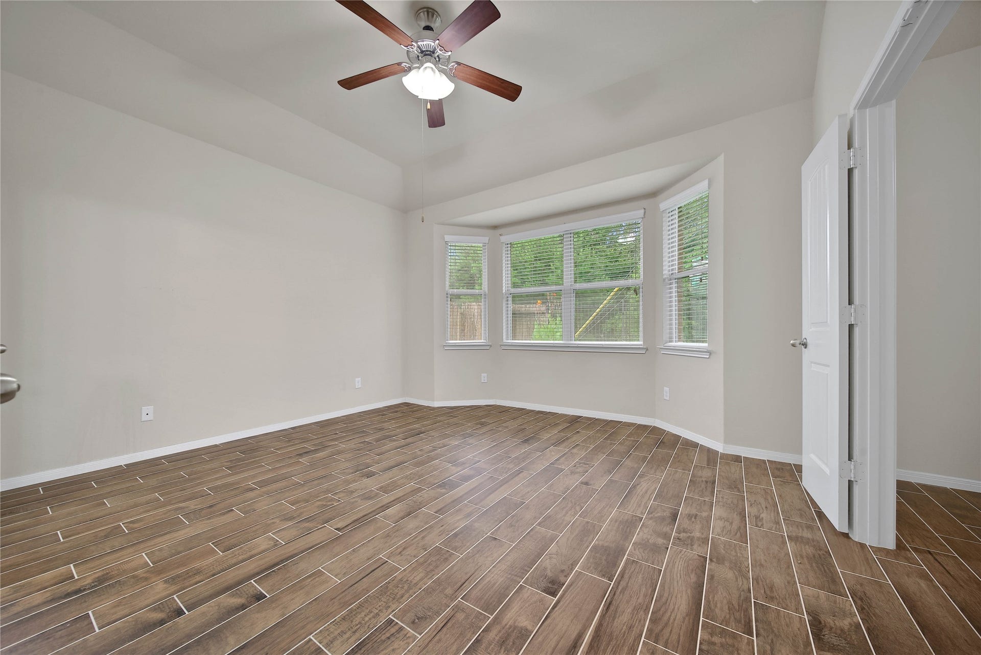 5511 Claymore Meadow Lane, Spring, TX 77389 5511 Claymore Meadow Lane, Spring, TX 77389