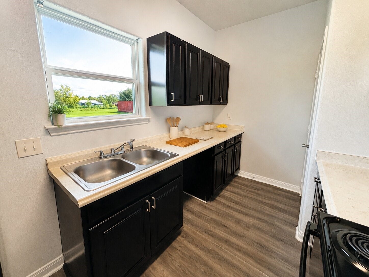 13002 32nd Street, Santa Fe, TX 77510 *This photo is virtually staged*