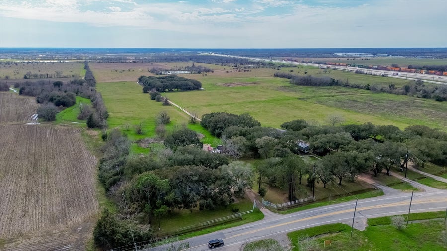 Property photo for 422 Fm 360 Road, Beasley, TX