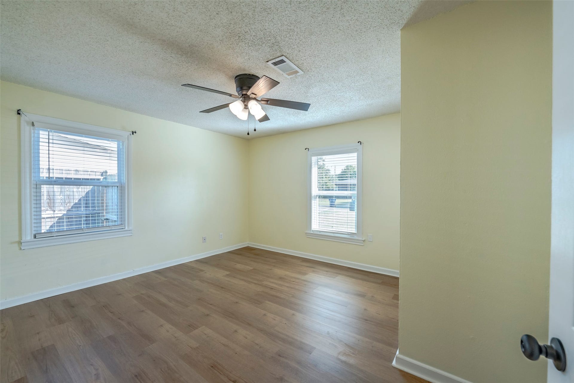 1810 3rd Avenue N, Texas City, TX 77590 1810 3rd Avenue N, Texas City, TX 77590