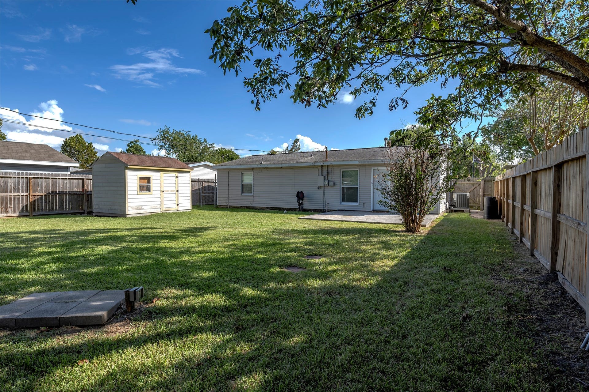 1810 3rd Avenue N, Texas City, TX 77590 1810 3rd Avenue N, Texas City, TX 77590