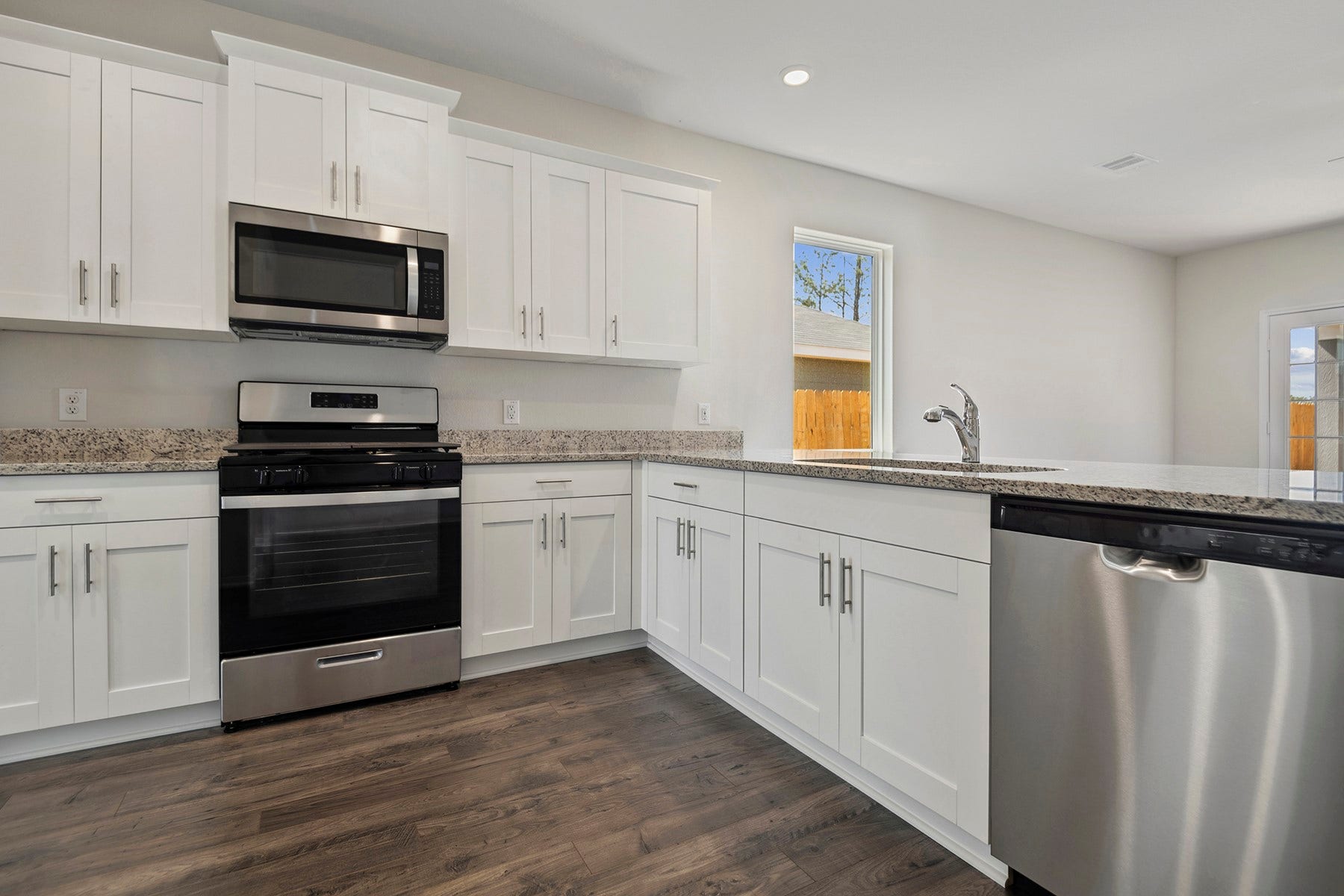 15875 Berry Hill Drive, Conroe, TX 77303 15875 Berry Hill Drive, Conroe, TX 77303