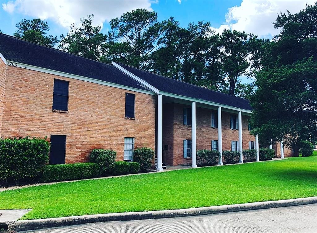 3700 Pine Manor Lane, #8, Dickinson, TX 77539 3700 Pine Manor Lane, #8, Dickinson, TX 77539