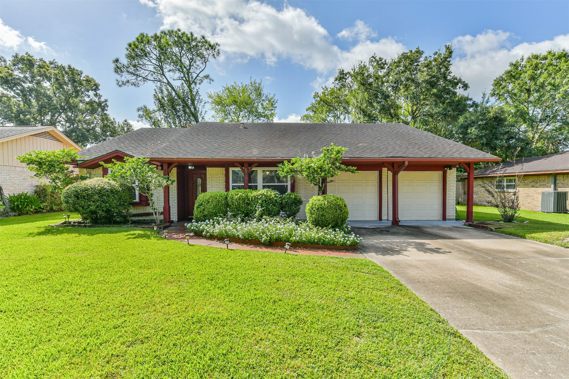 5111 Regal Pine Way, Friendswood, TX 77546 5111 Regal Pine Way, Friendswood, TX 77546