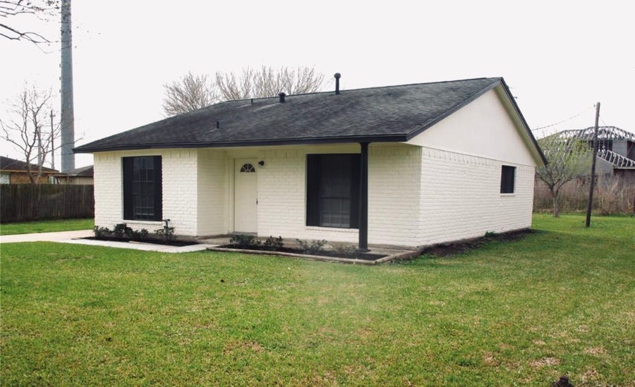 Property photo for 1109 N Avenue N, Freeport, TX