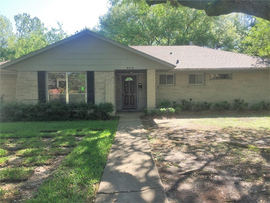 Property photo for 8719 Manhattan Drive, Houston, TX