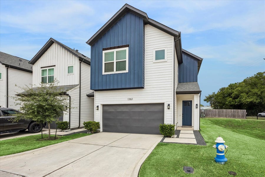 Property photo for 13163 Perennial Springs Drive, Houston, TX