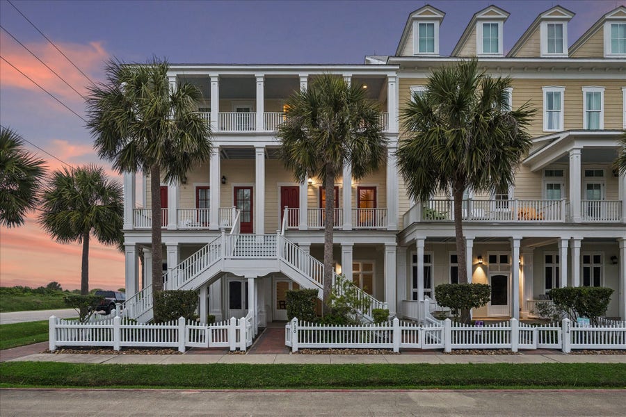 Property photo for 710 Positano Road, Galveston, TX