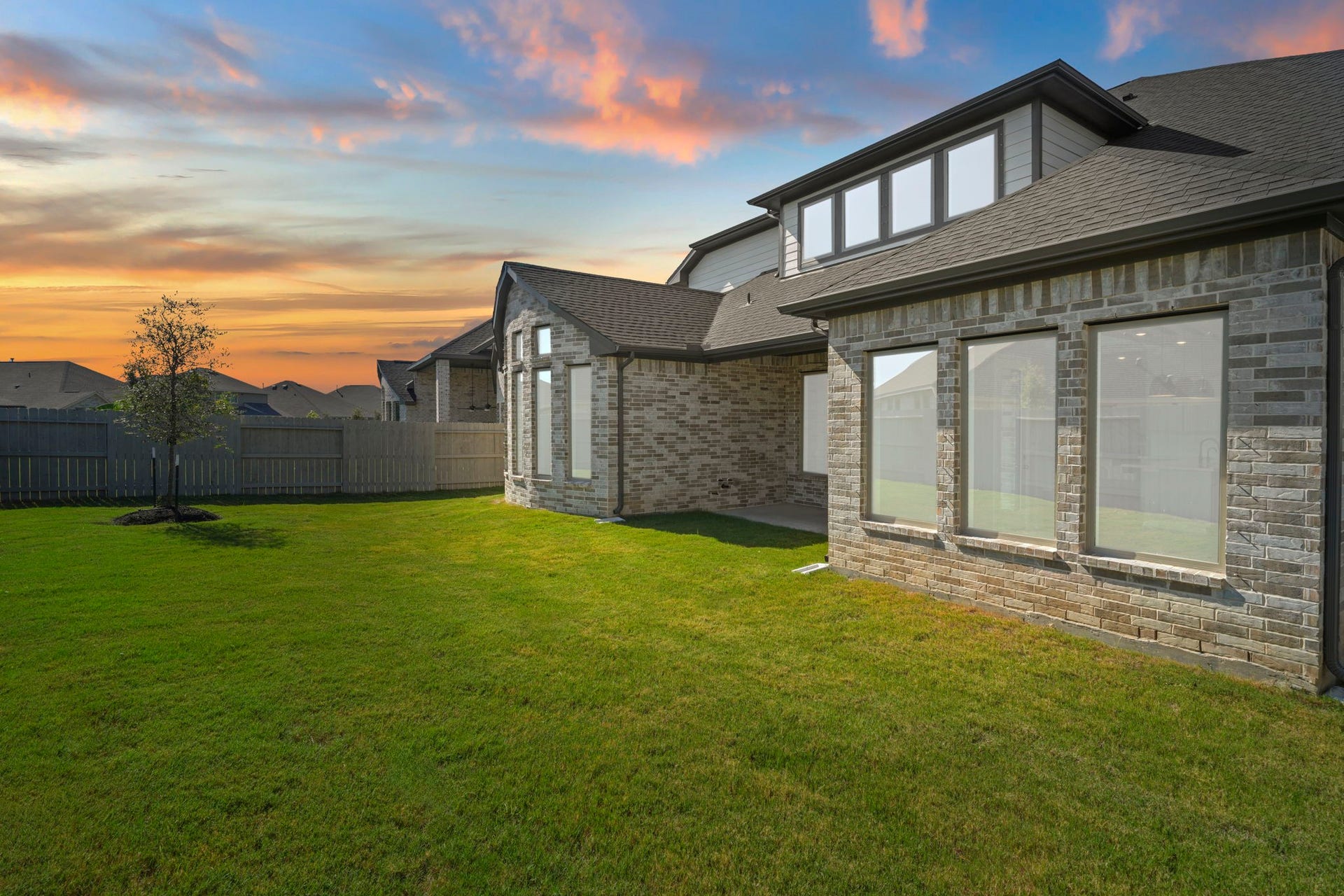 2402 Gleaming Pear Drive, Manvel, TX 77578 2402 Gleaming Pear Drive, Manvel, TX 77578