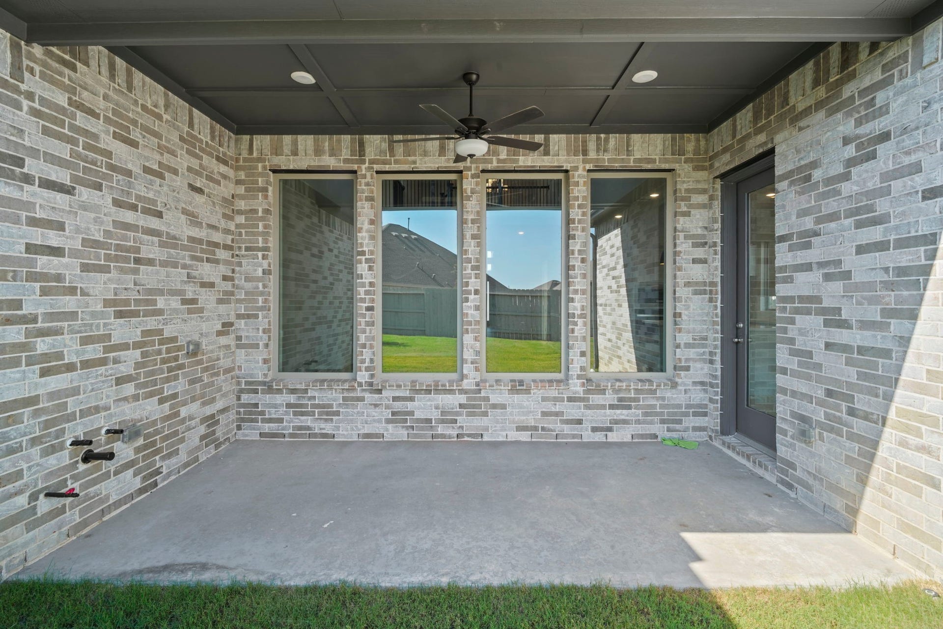 2402 Gleaming Pear Drive, Manvel, TX 77578 2402 Gleaming Pear Drive, Manvel, TX 77578